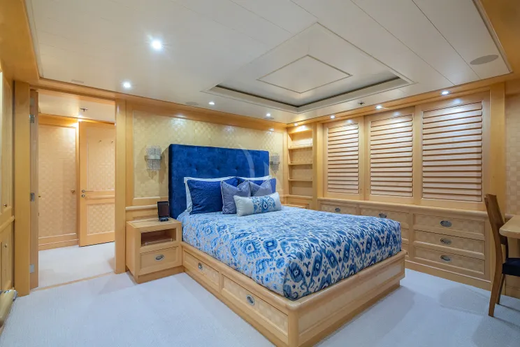 Charter Yacht NITA K II - Amels 52 - 5 Cabins - Nassau - Tortola- St Thomas - Naples