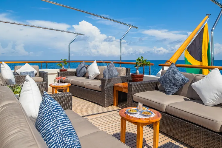 Charter Yacht NITA K II - Amels 52 - 5 Cabins - Nassau - Tortola- St Thomas - Naples