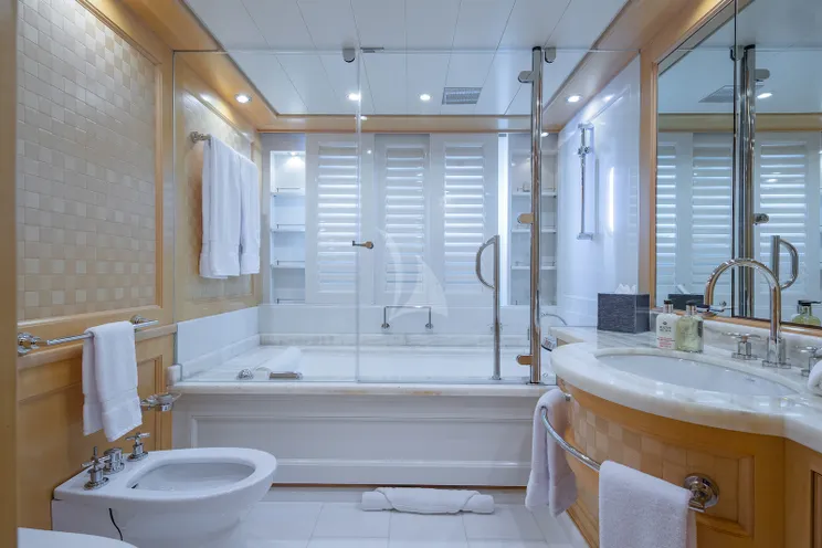 Charter Yacht NITA K II - Amels 52 - 5 Cabins - Nassau - Tortola- St Thomas - Naples