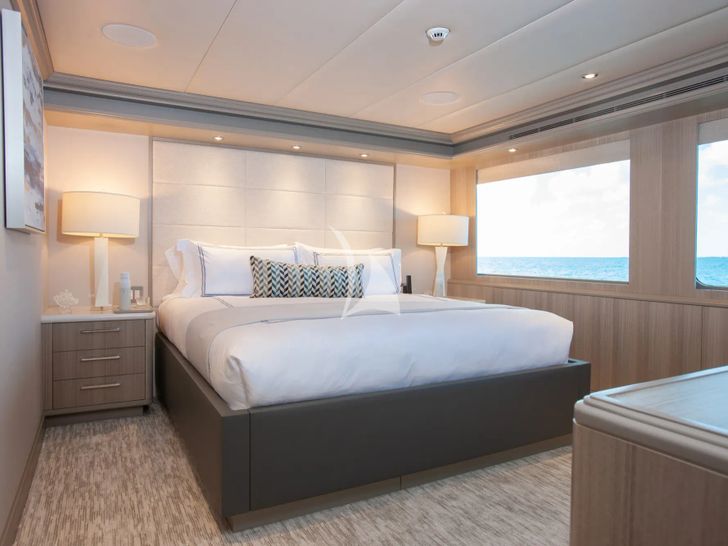 NO BAD IDEAS Trinity 150 - VIP cabin 1 NO BAD IDEAS Trinity 150 - VIP cabin 1