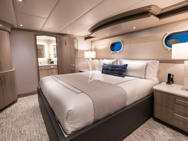 NO BAD IDEAS Trinity 150 - VIP cabin 2 bed NO BAD IDEAS Trinity 150 - VIP cabin 2 bed