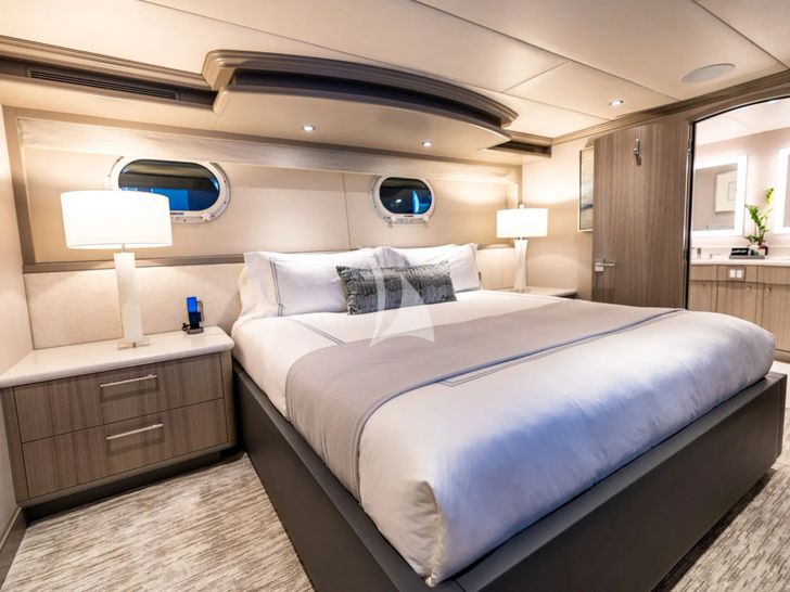 NO BAD IDEAS Trinity 150 - VIP cabin 3 NO BAD IDEAS Trinity 150 - VIP cabin 3