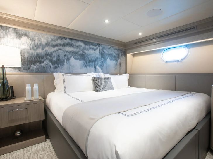 NO BAD IDEAS Trinity 150 - VIP cabin 4 NO BAD IDEAS Trinity 150 - VIP cabin 4