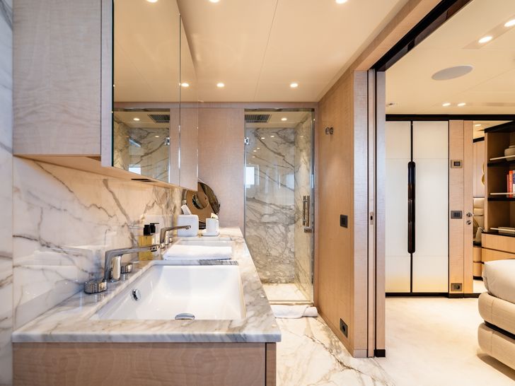 NOCTURNE Benetti B.Now 50m - VIP cabin 2 bathroom NOCTURNE Benetti B.Now 50m - VIP cabin 2 bathroom