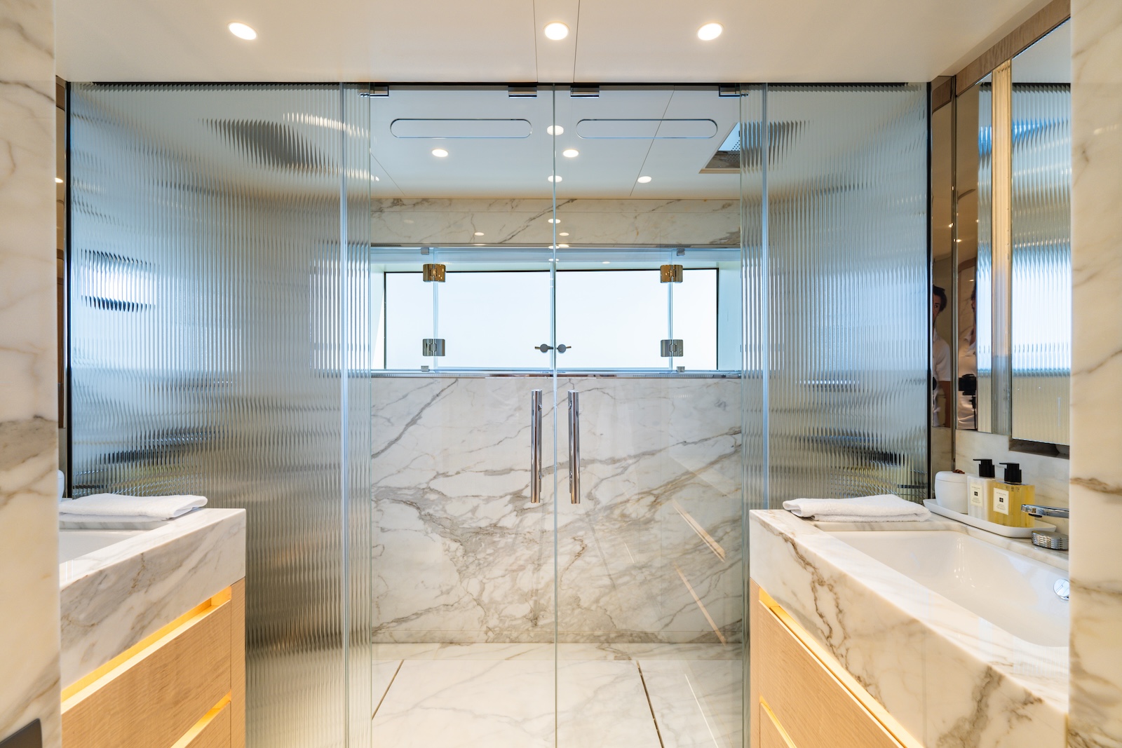 NOCTURNE Benetti B.Now 50m - master cabin bathroom