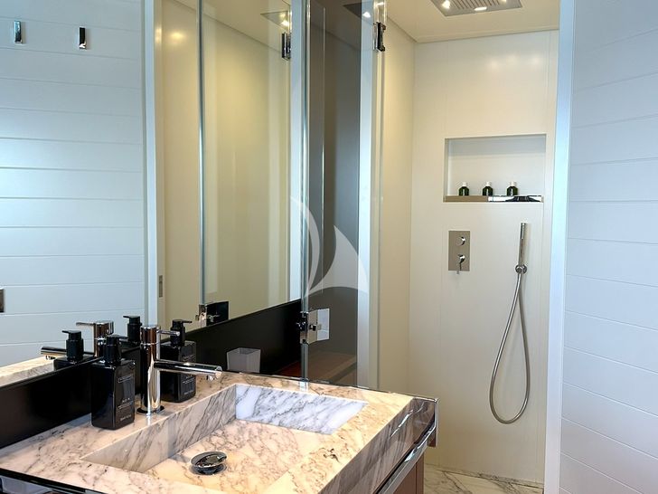NOI Riva Argo 90 - master cabin bathroom NOI Riva Argo 90 - master cabin bathroom