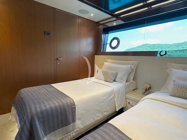 NOI Riva Argo 90 - twin cabin NOI Riva Argo 90 - twin cabin