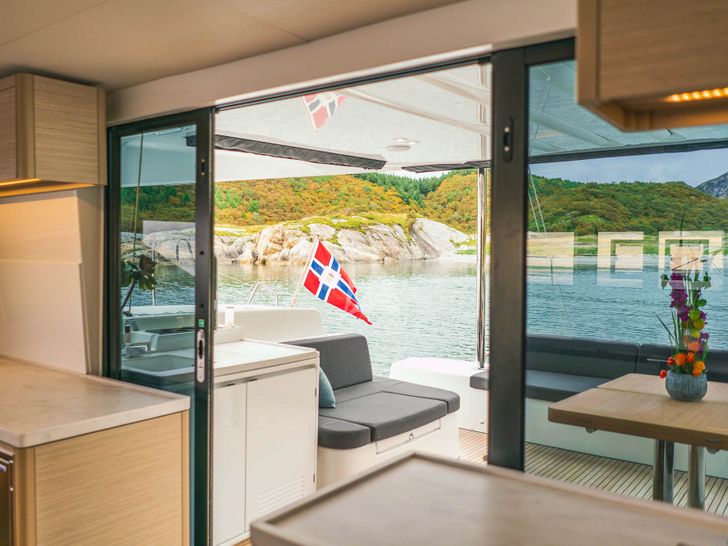 NORD Lagoon 51 aft access NORD Lagoon 51 aft access