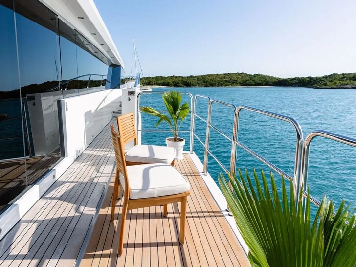 NORMA JEAN Palmer Johnson Balcony 2 NORMA JEAN Palmer Johnson Balcony 2