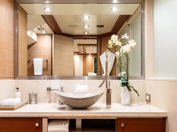 NORMA JEAN Palmer Johnson Ensuite NORMA JEAN Palmer Johnson Ensuite