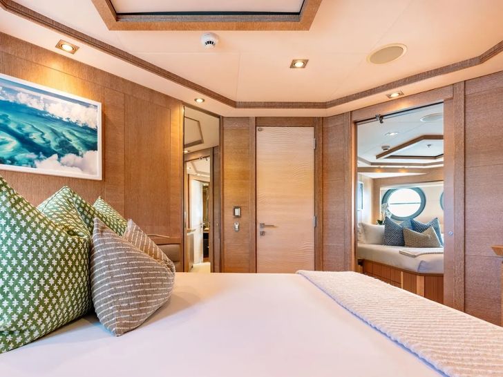 NORMA JEAN Palmer Johnson VIP 1 NORMA JEAN Palmer Johnson VIP 1