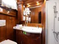 GULET NOSTRA VITA Custom 32m - cabin bathroom GULET NOSTRA VITA Custom 32m - cabin bathroom