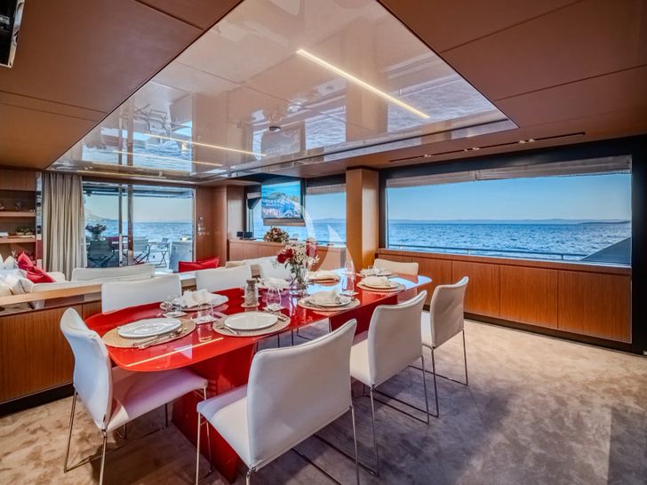 NO STRESS 888 Riva Corsaro 100 - indoor dining area NO STRESS 888 Riva Corsaro 100 - indoor dining area