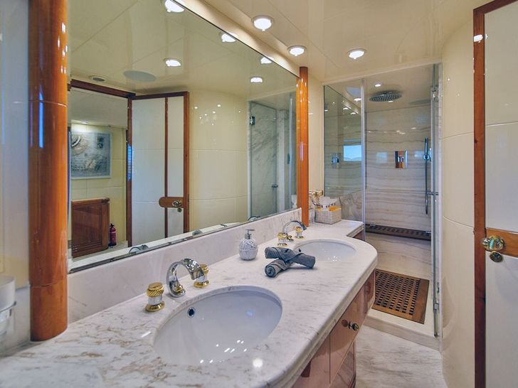 NOVELA CBI Navi Custom 30m - VIP cabin 1 bathroom NOVELA CBI Navi Custom 30m - VIP cabin 1 bathroom