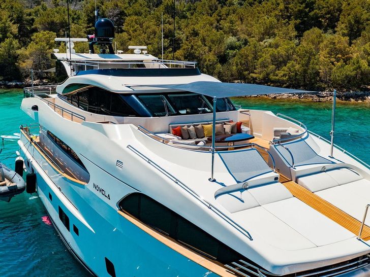 NOVELA CBI Navi Custom 30m - foredeck NOVELA CBI Navi Custom 30m - foredeck