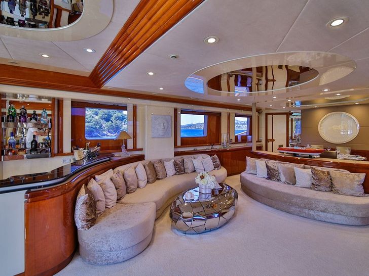 NOVELA CBI Navi Custom 30m - main saloon NOVELA CBI Navi Custom 30m - main saloon