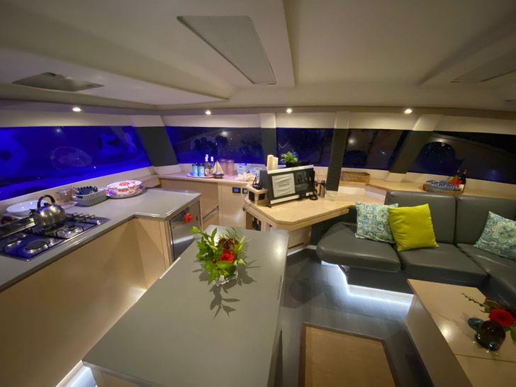 NOWHERE Fountaine Pajot Saba 50 - interior NOWHERE Fountaine Pajot Saba 50 - interior
