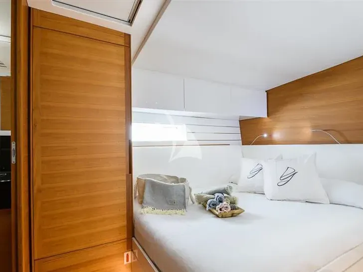 O2 Mylius 76 - master cabin O2 Mylius 76 - master cabin