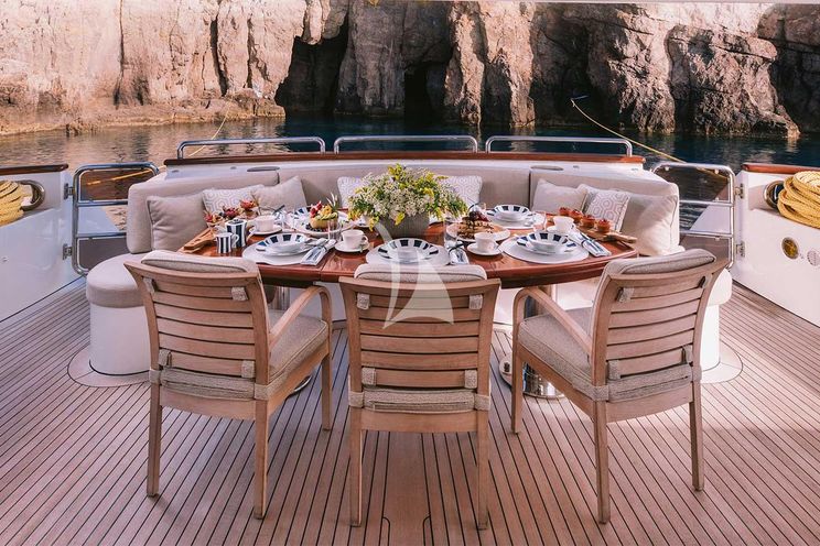Charter Yacht OAK - Benetti Classic 115 - 5 Cabins - Athens - Mykonos - Cyclades - Greece