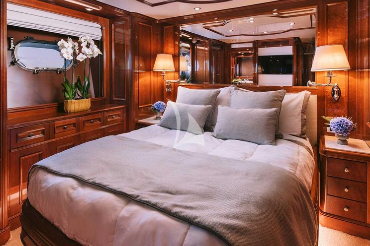 Charter Yacht OAK - Benetti Classic 115 - 5 Cabins - Athens - Mykonos - Cyclades - Greece