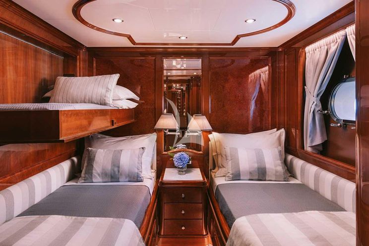 Charter Yacht OAK - Benetti Classic 115 - 5 Cabins - Athens - Mykonos - Cyclades - Greece
