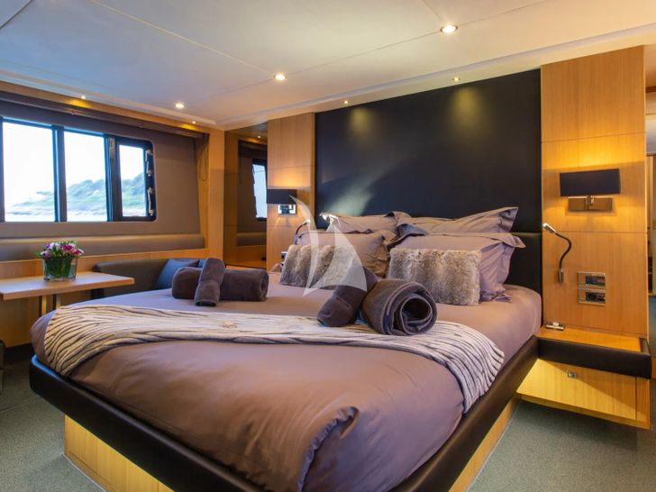 OBSESSIO Princess 72 - master cabin OBSESSIO Princess 72 - master cabin