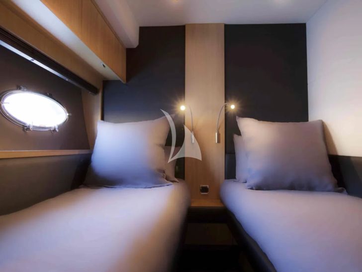 OBSESSIO Princess 72 - twin cabin OBSESSIO Princess 72 - twin cabin
