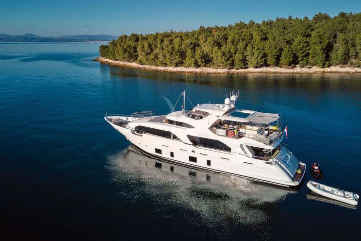 Charter Yacht OCEAN DRIVE - Benetti Delfino 92 - 5 Cabins - Split - Dubrovnik - Hvar