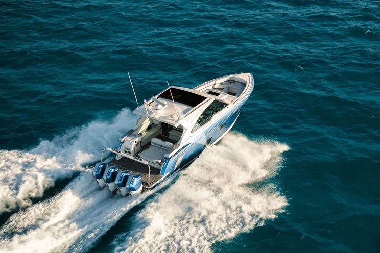 Charter Yacht OCEAN CLUB - Trinity Yachts 164 - 5 Cabins - Newport - Nantucket - Martha's Vineyard - New England - USA