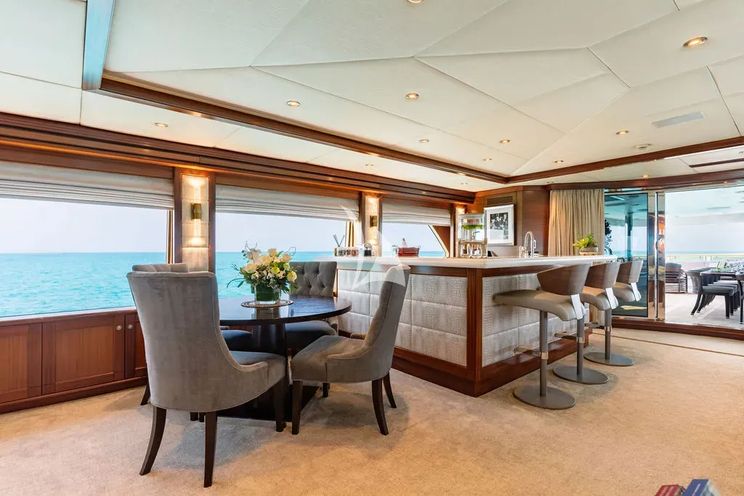Charter Yacht OCEAN CLUB - Trinity Yachts 164 - 5 Cabins - Newport - Nantucket - Martha's Vineyard - New England - USA