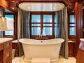 OCEAN CLUB Trinity Yachts 164 - master cabin bathroom HERS bath tub OCEAN CLUB Trinity Yachts 164 - master cabin bathroom HERS bath tub