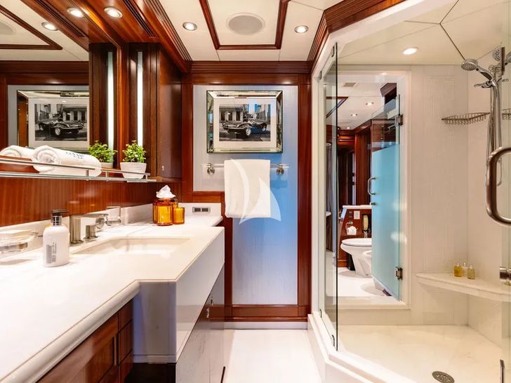 OCEAN CLUB Trinity Yachts 164 - master cabin bathroom shower OCEAN CLUB Trinity Yachts 164 - master cabin bathroom shower