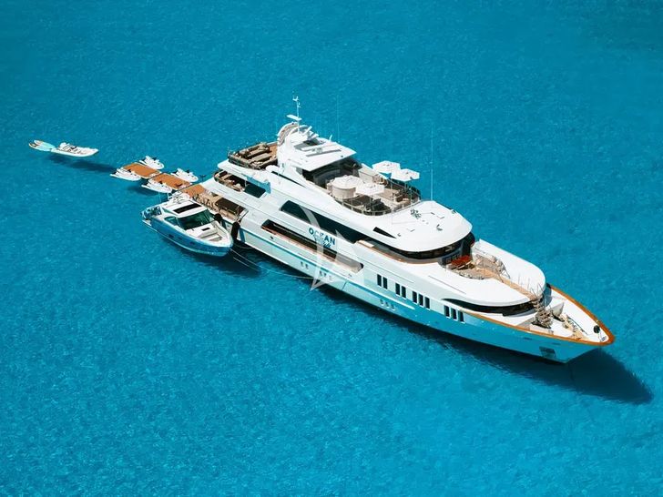 OCEAN CLUB Trinity Yachts 164 - profile OCEAN CLUB Trinity Yachts 164 - profile