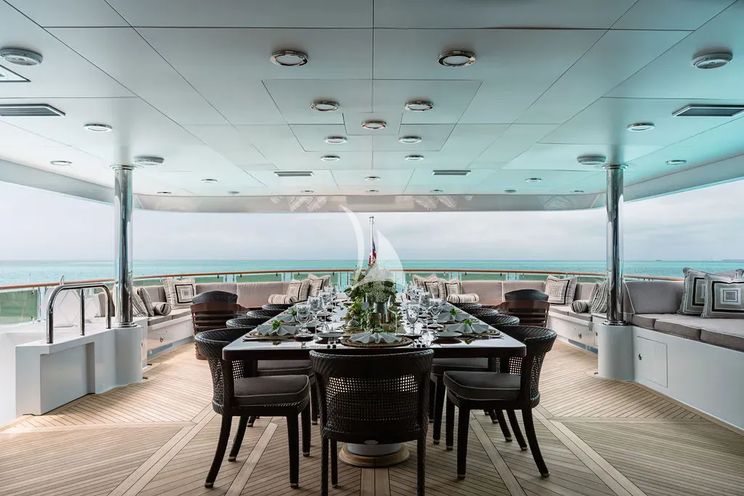 Charter Yacht OCEAN CLUB - Trinity Yachts 164 - 5 Cabins - Newport - Nantucket - Martha's Vineyard - New England - USA