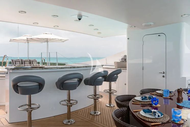 Charter Yacht OCEAN CLUB - Trinity Yachts 164 - 5 Cabins - Newport - Nantucket - Martha's Vineyard - New England - USA