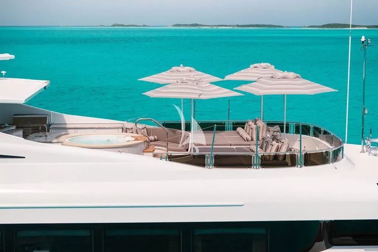 Charter Yacht OCEAN CLUB - Trinity Yachts 164 - 5 Cabins - Newport - Nantucket - Martha's Vineyard - New England - USA