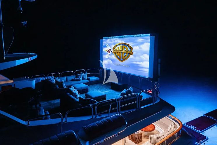 Charter Yacht OCEAN CLUB - Trinity Yachts 164 - 5 Cabins - Newport - Nantucket - Martha's Vineyard - New England - USA