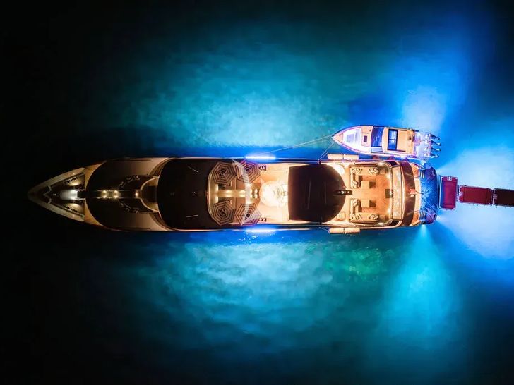 OCEAN CLUB Trinity Yachts 164 - top aerial shot at night OCEAN CLUB Trinity Yachts 164 - top aerial shot at night