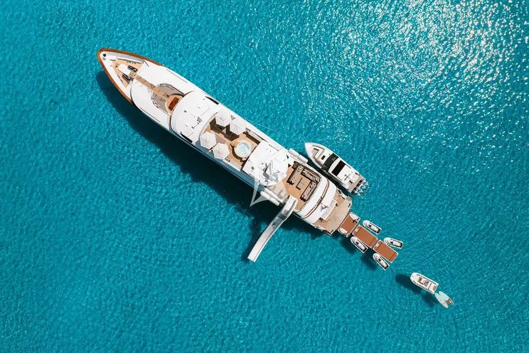 Charter Yacht OCEAN CLUB - Trinity Yachts 164 - 5 Cabins - Newport - Nantucket - Martha's Vineyard - New England - USA