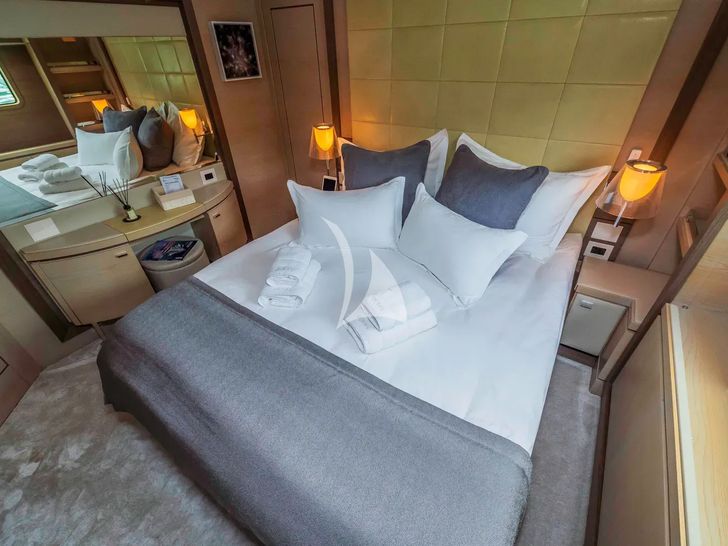 OCEAN DRIVE Benetti Delfino 92 - VIP cabin OCEAN DRIVE Benetti Delfino 92 - VIP cabin