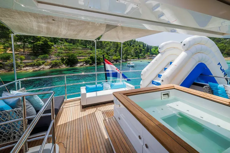 Charter Yacht OCEAN DRIVE - Benetti Delfino 92 - 5 Cabins - Split - Dubrovnik - Hvar - Croatia