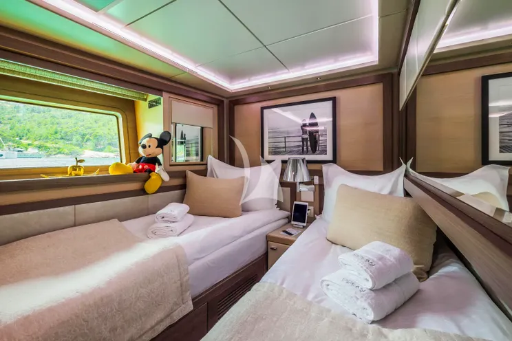 Charter Yacht OCEAN DRIVE - Benetti Delfino 92 - 5 Cabins - Split - Dubrovnik - Hvar - Croatia