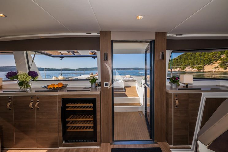 Charter Yacht OCEAN LOUNGE - Bali 5.4 - 5 Cabins - Athens - Mykonos - Paros - Cyclades - Greece