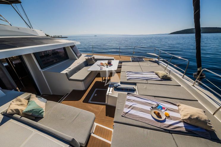 Charter Yacht OCEAN LOUNGE - Bali 5.4 - 5 Cabins - Athens - Mykonos - Paros - Cyclades - Greece