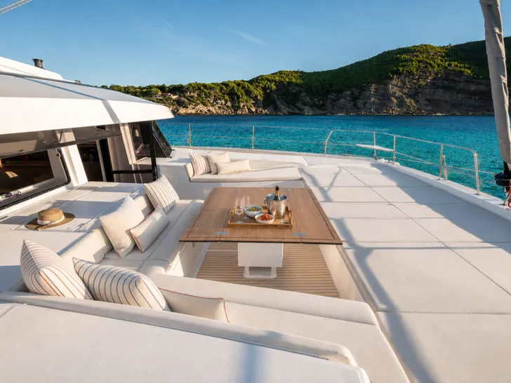 OCEANS ONE Bali 5.8 - foredeck lounge with sea views OCEANS ONE Bali 5.8 - foredeck lounge with sea views