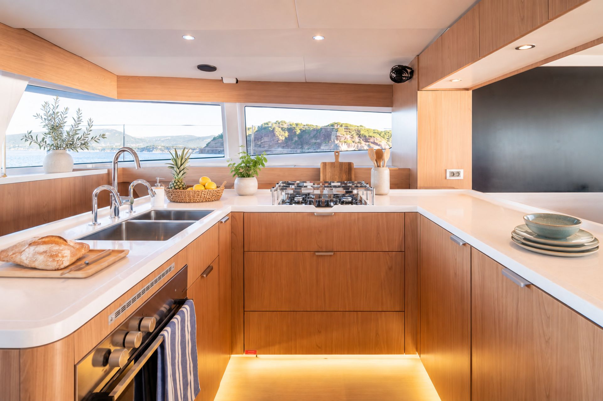 Charter Yacht OCEANS ONE - Bali 5.8 - 4 Cabins - Tortola - Virgin Gorda - Anegada - BVI - Caribbean