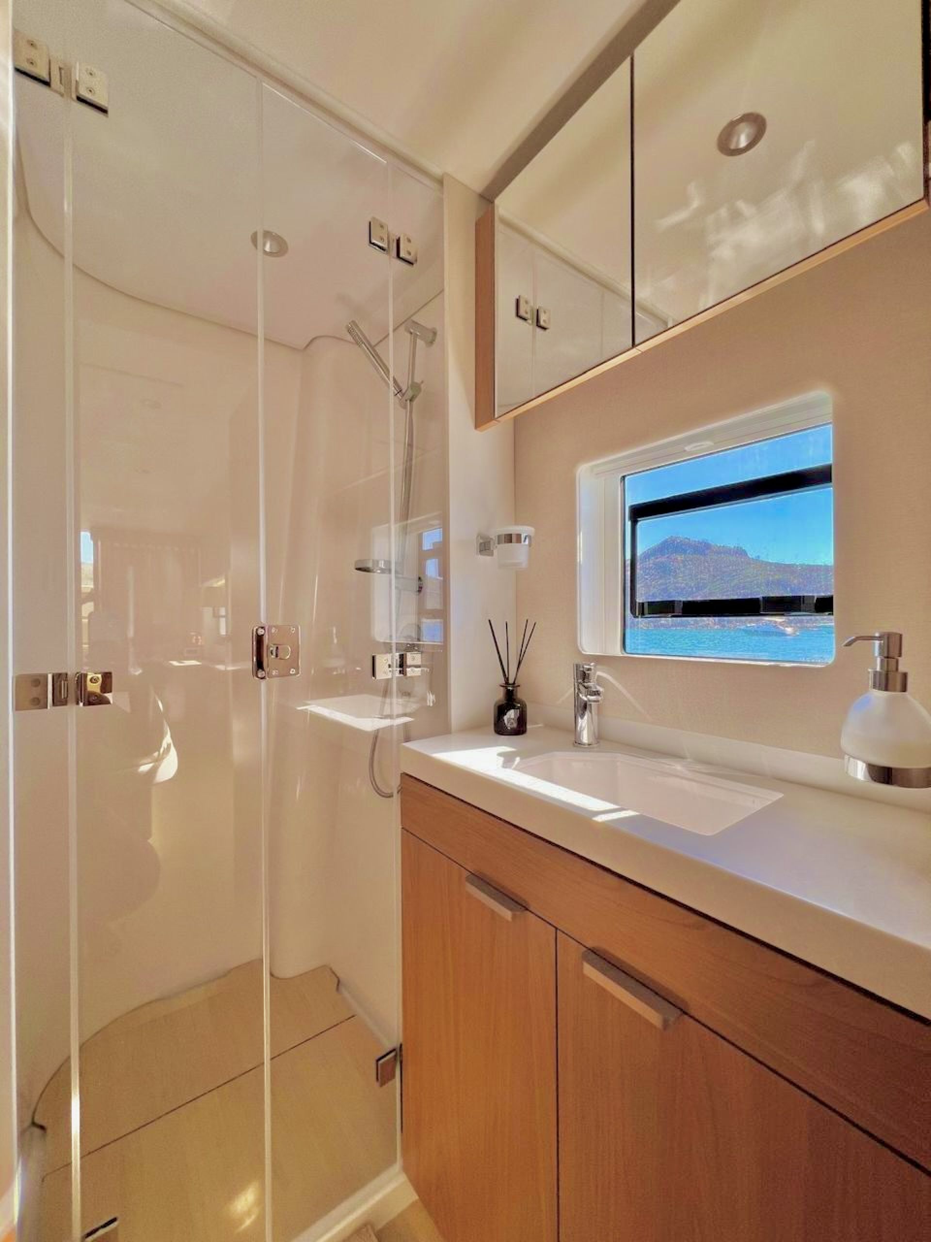 Charter Yacht OCEANS ONE - Bali 5.8 - 4 Cabins - Tortola - Virgin Gorda - Anegada - BVI - Caribbean
