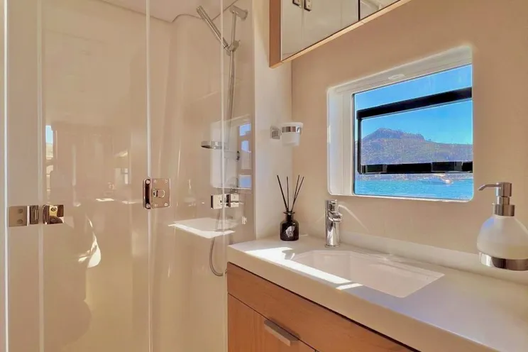 Charter Yacht OCEANS ONE - Bali 5.8 - 4 Cabins - Tortola - Virgin Gorda - Anegada - BVI - Caribbean