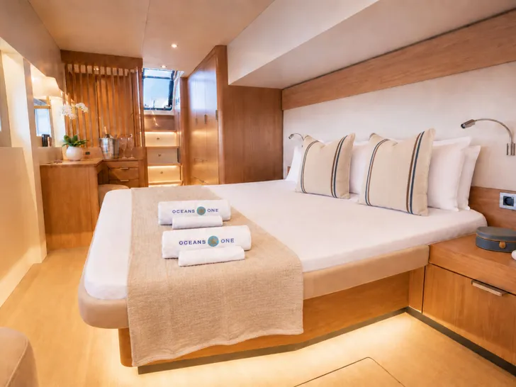 OCEANS ONE Bali 5.8 - master cabin OCEANS ONE Bali 5.8 - master cabin