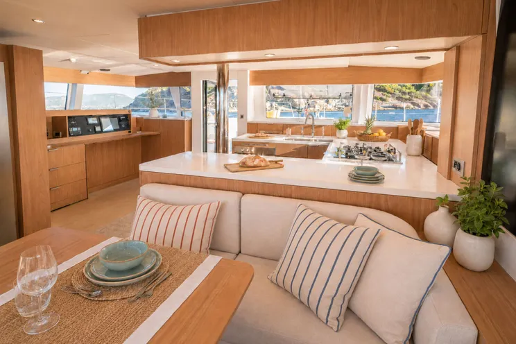 Charter Yacht OCEANS ONE - Bali 5.8 - 4 Cabins - Tortola - Virgin Gorda - Anegada - BVI - Caribbean